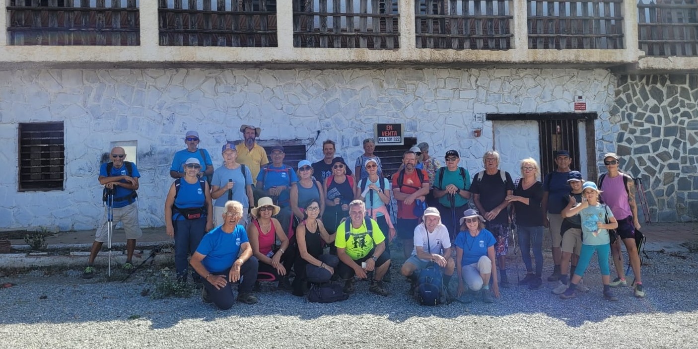 Treinta Senderistas Sexitanos En Ruta Por Torvizc N En La Alpujarra